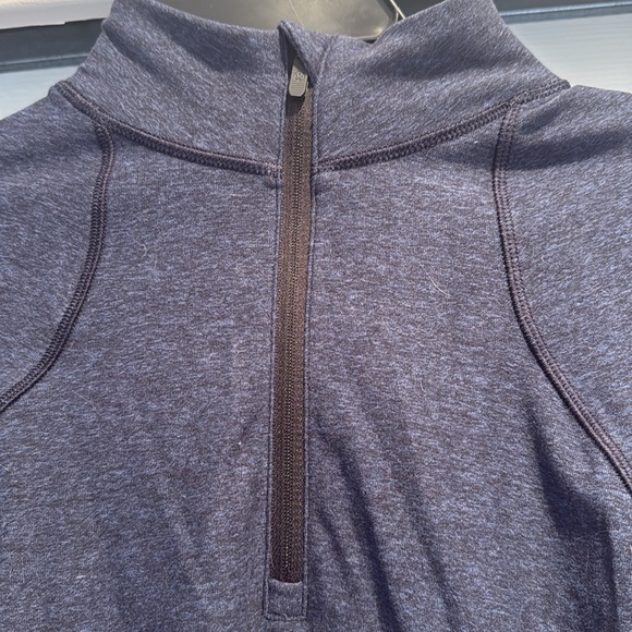NWT Lululemon top - Picture 2 of 10